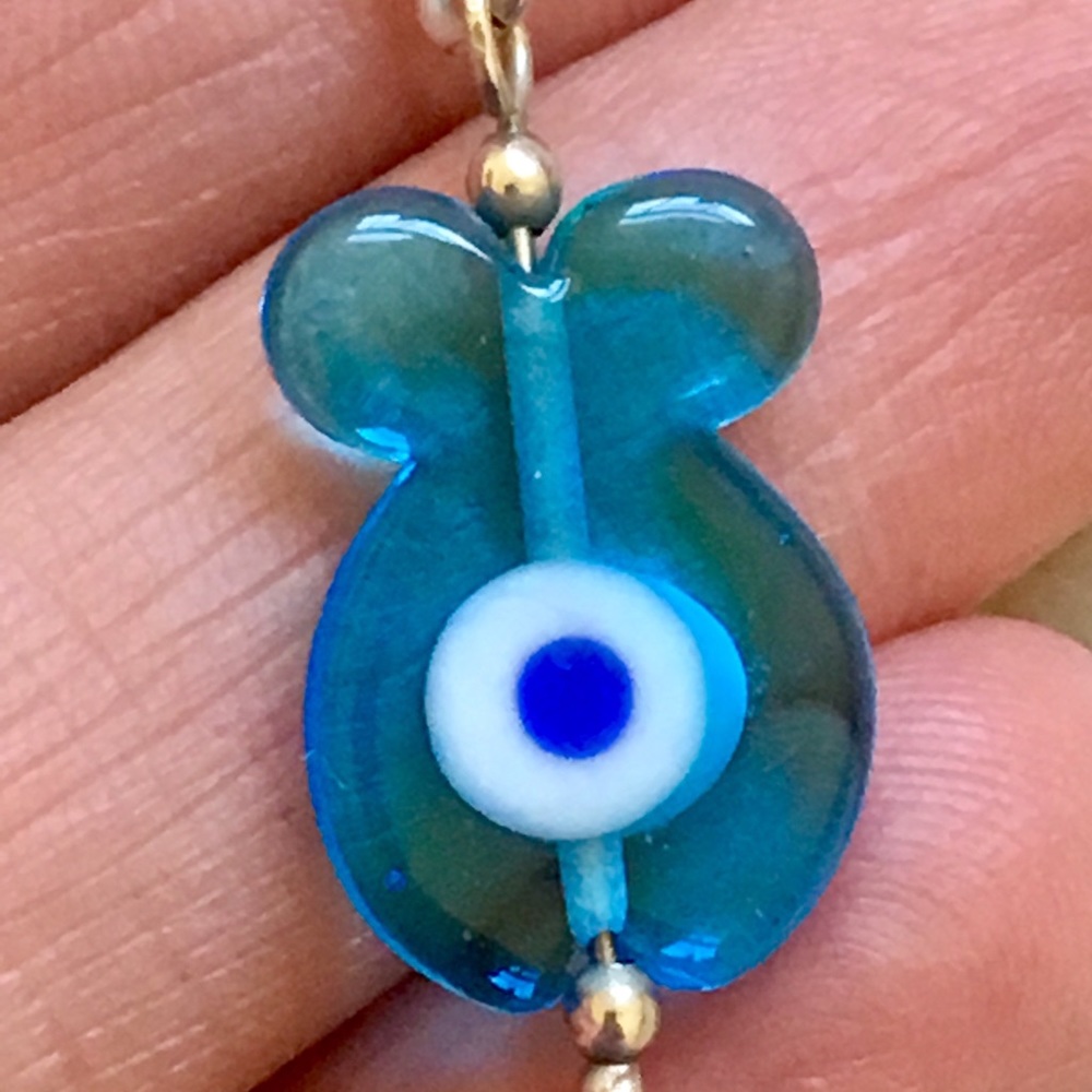 Beautiful Evil Eye protection necklace - Picture 2 of 4